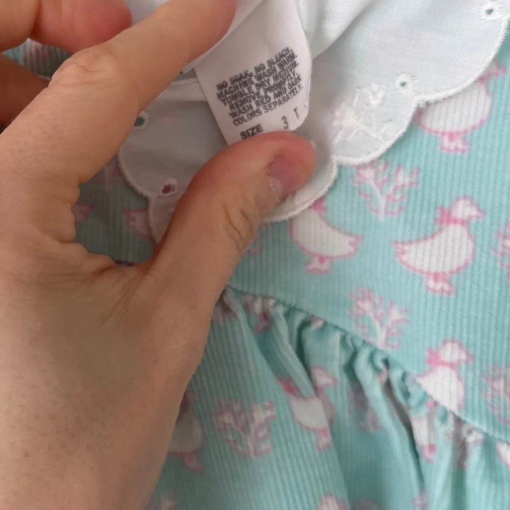 Vintage Oshkosh B’Gosh corduroy dress goose duck collar peter pan embroidered